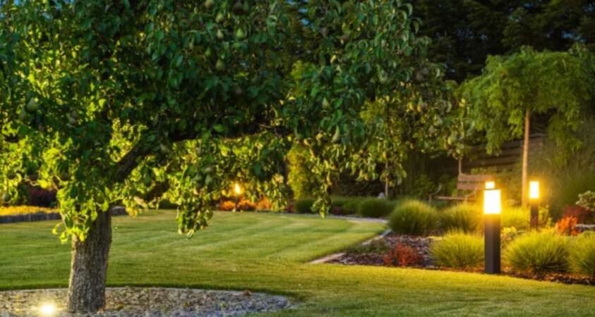 How to Choose Outdoor Lighting for Your Home