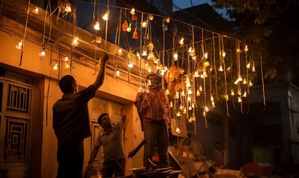 Install String Lights Without Trees