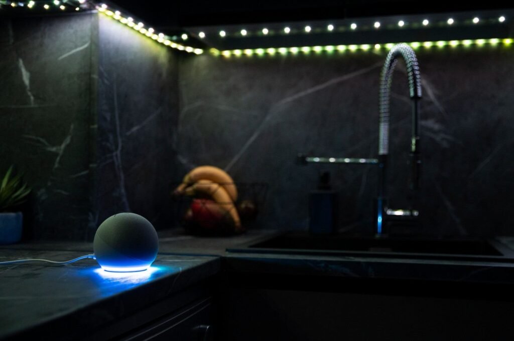 How Does a COB LED Strip Look Without an External Diffuser?