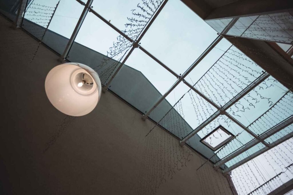 What Is the Best LED Beam Angle for Low Ceilings?