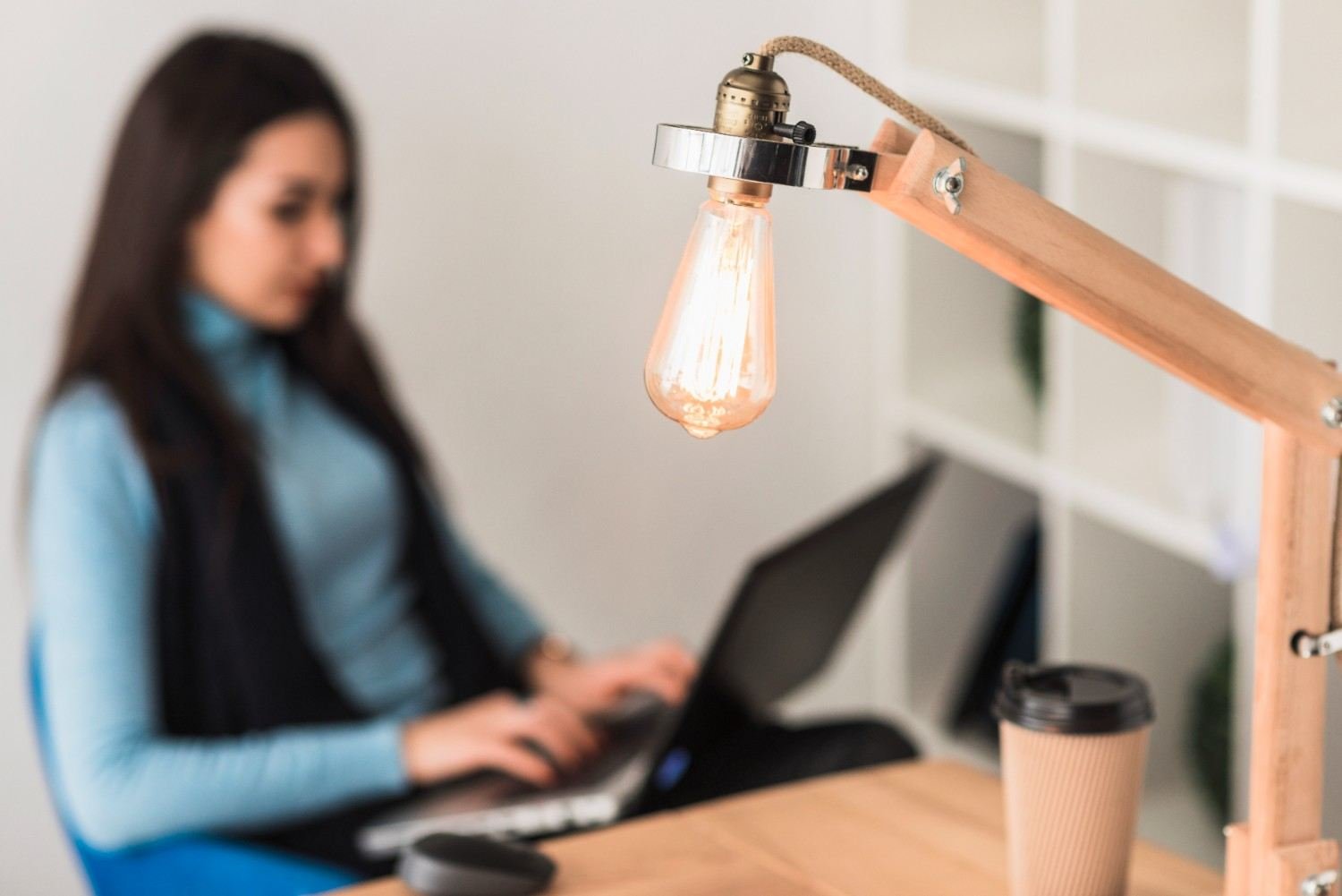 How to Stop Smart Bulbs From Going Offline: Complete Fix Guide